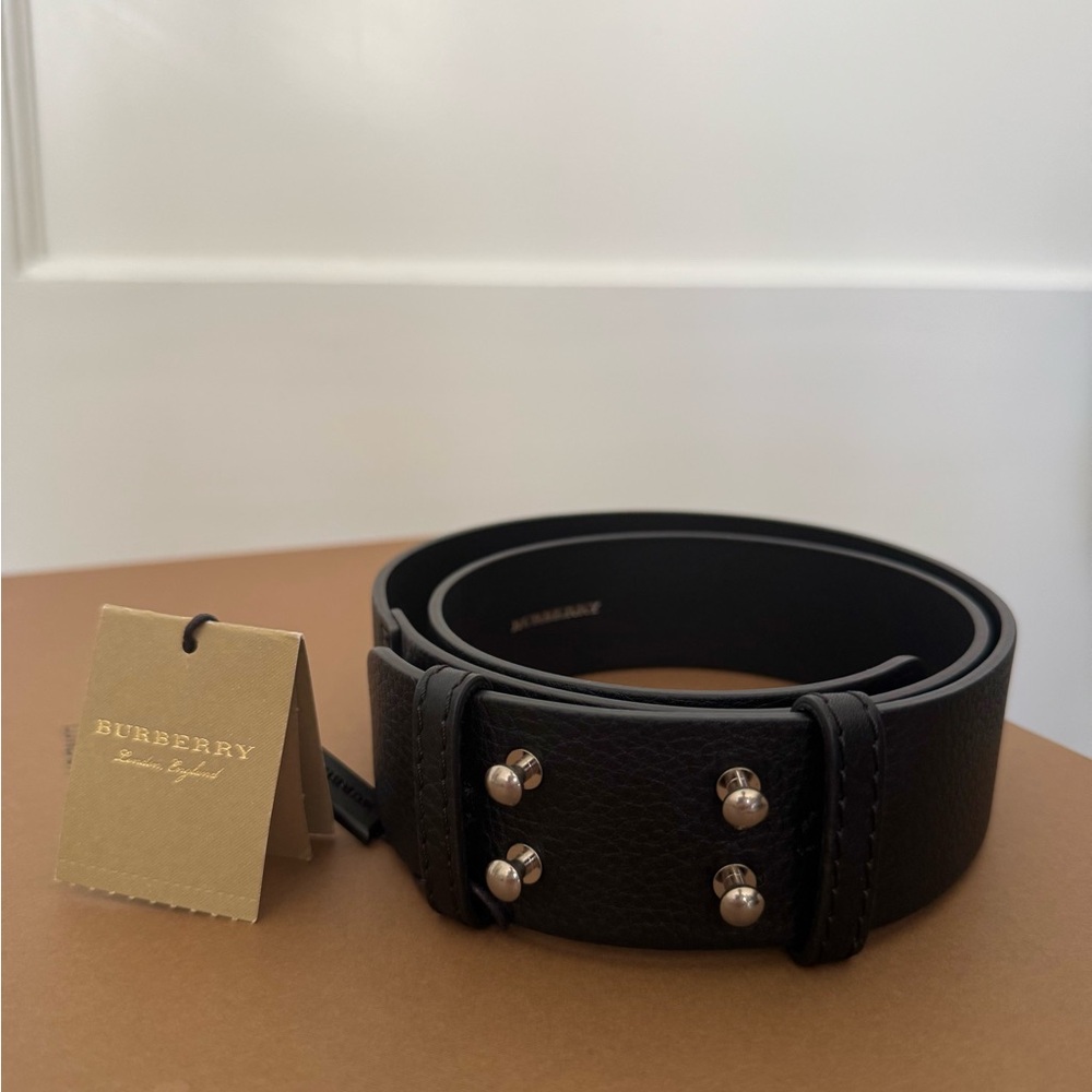 Brand New Burberry Black Leather Belt